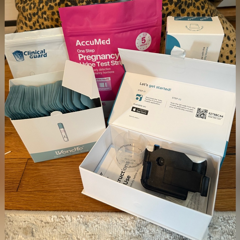 TTC bundle! Inito fertility monitor iPhone 16 pro